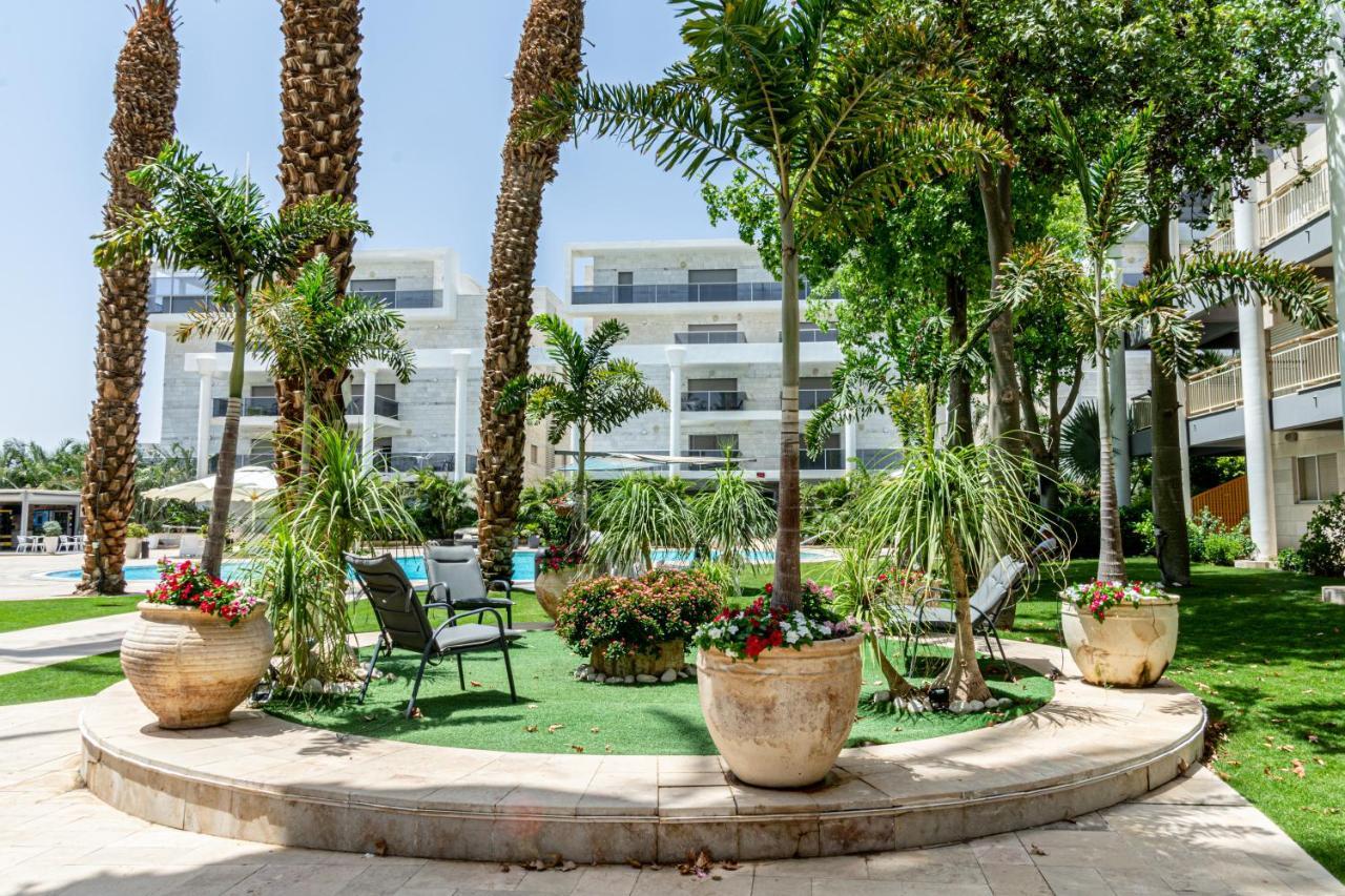 Appartement דירת גן פונה לבריכה - Pool Garden View Eilat Extérieur photo